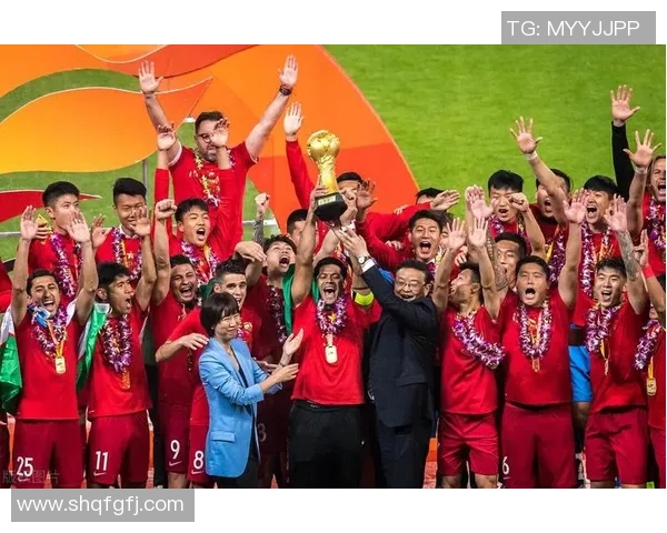 2015年中超巅峰对决上港与恒大激情碰撞引发的足球盛宴